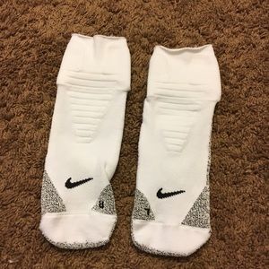 ALTERED NIKE GRIP “QUARTER” SOCKS XL